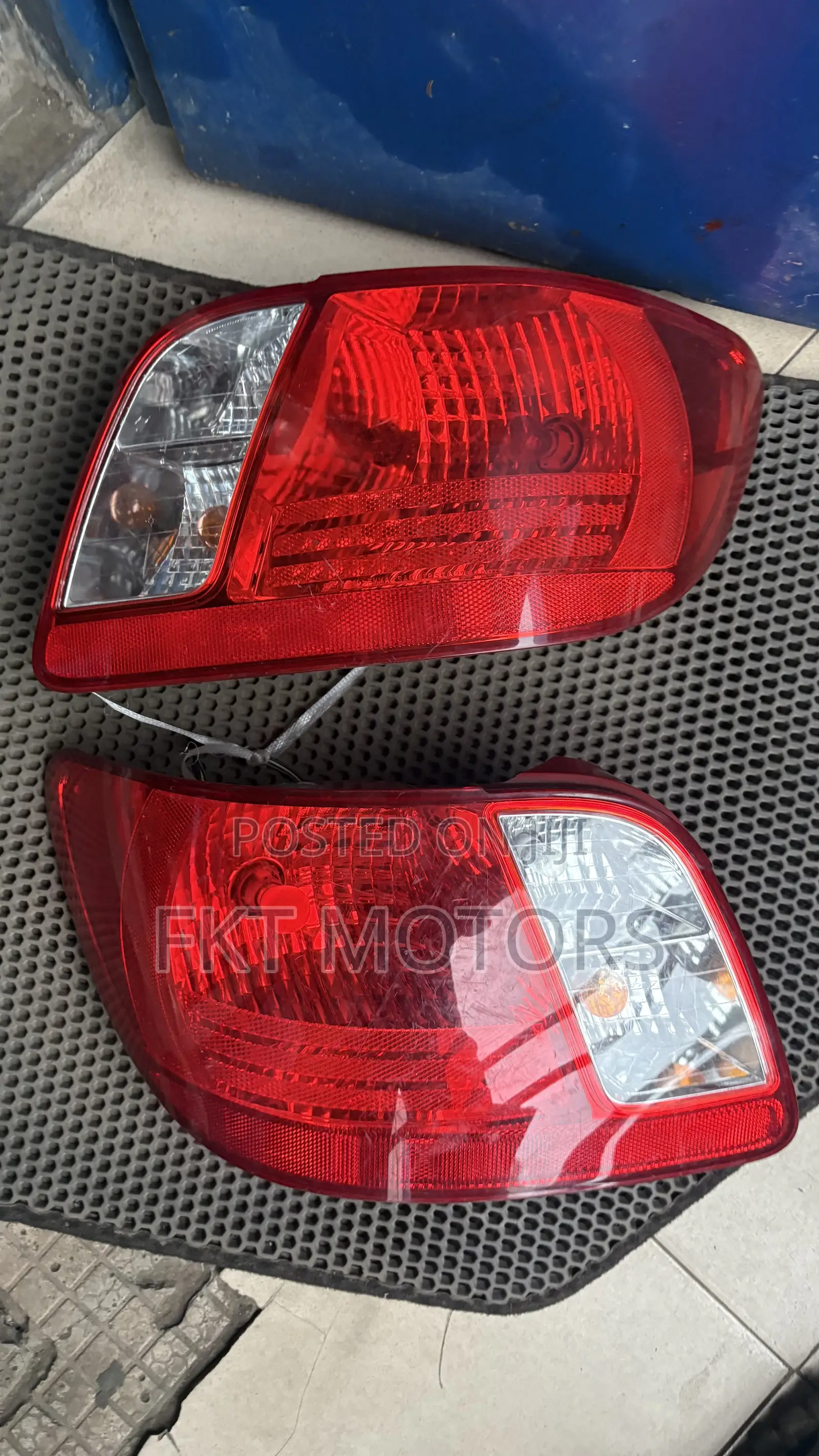 Kia Rio 5 Taillight Homeuse 2004,2005,2006,2007,2008,2009