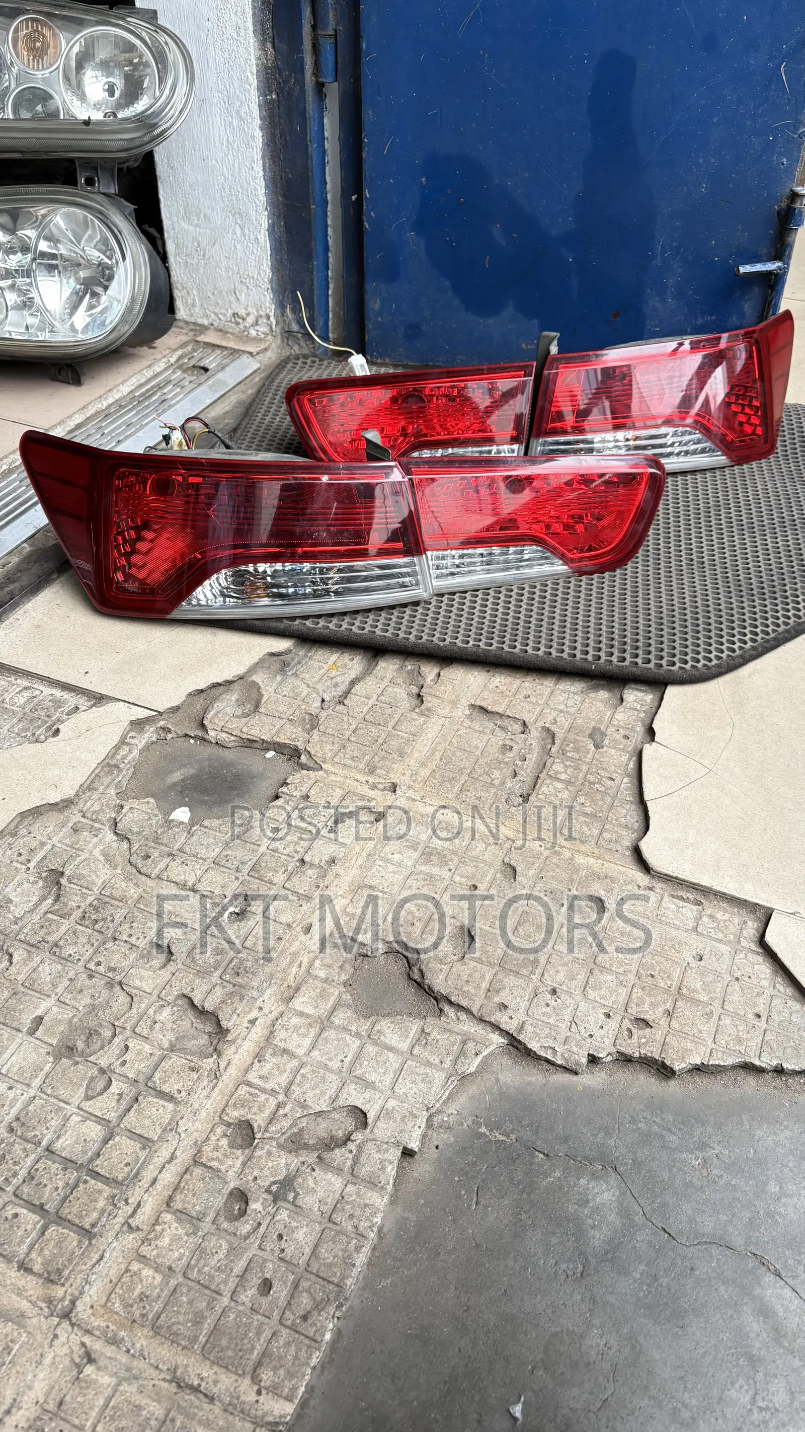 Kia Forte Koup Taillight Set 2010,2011,2012,2013,2014,2015