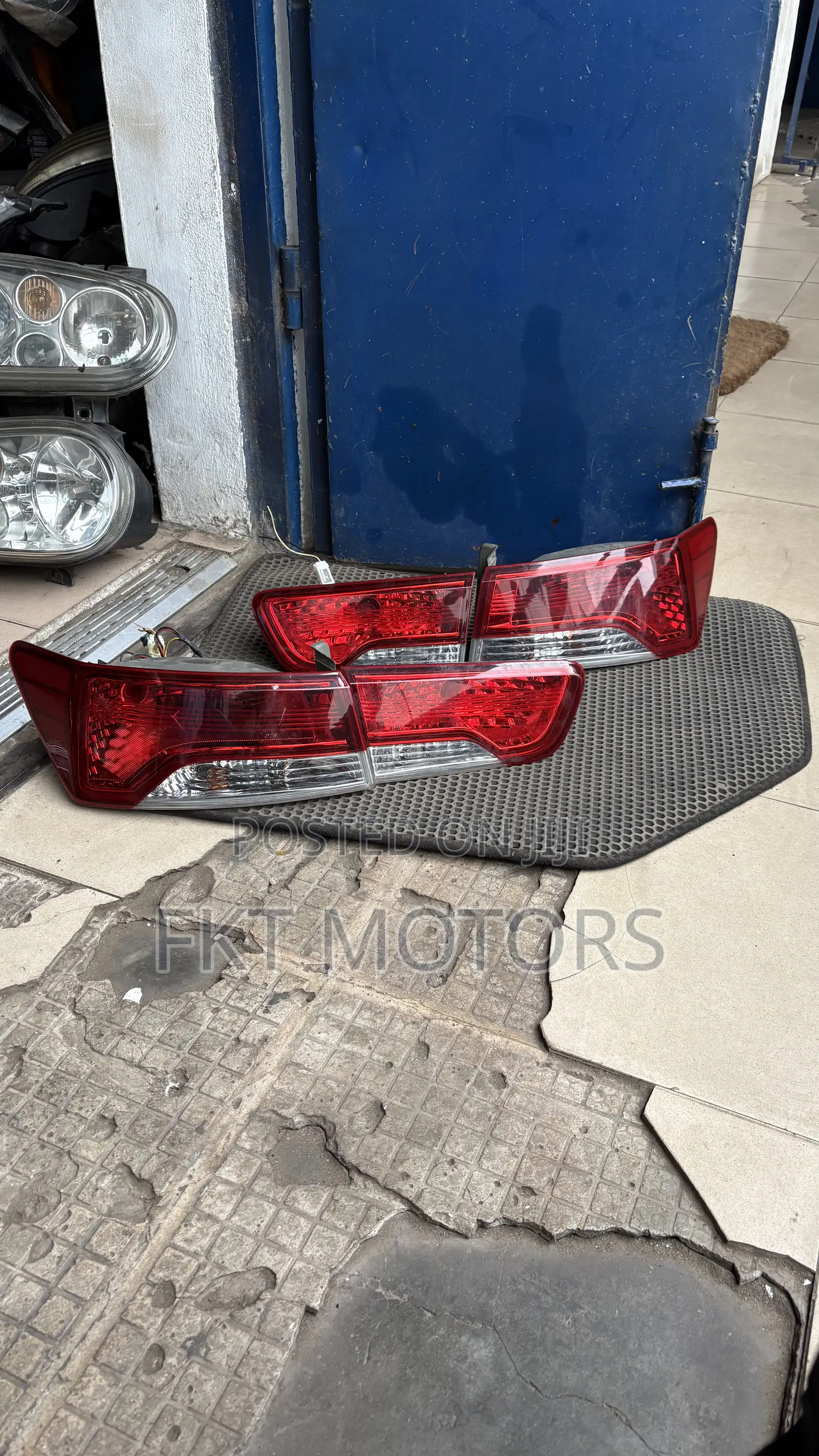 Kia Forte Koup Taillight Set 2010,2011,2012,2013,2014,2015
