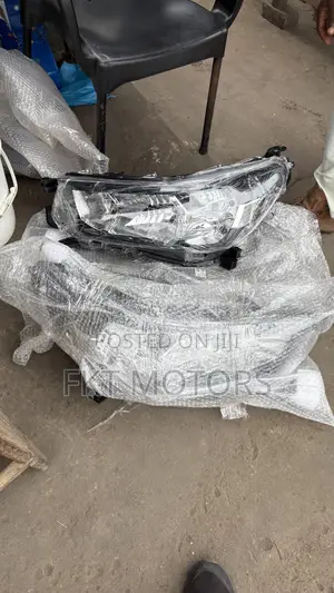 Toyota Hilux Headlight 2014,2015,2016,2017,2018,2019