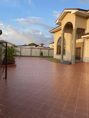 6bdrm Mansion in Rightkey, Kumasi Metropolitan for sale
