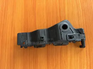 2013-2018 Hyundai Santa Fe Front Bumper Retainer Brackets