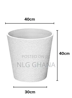 Modern Plant Pot Plastic Vase - White. Ghx5456
