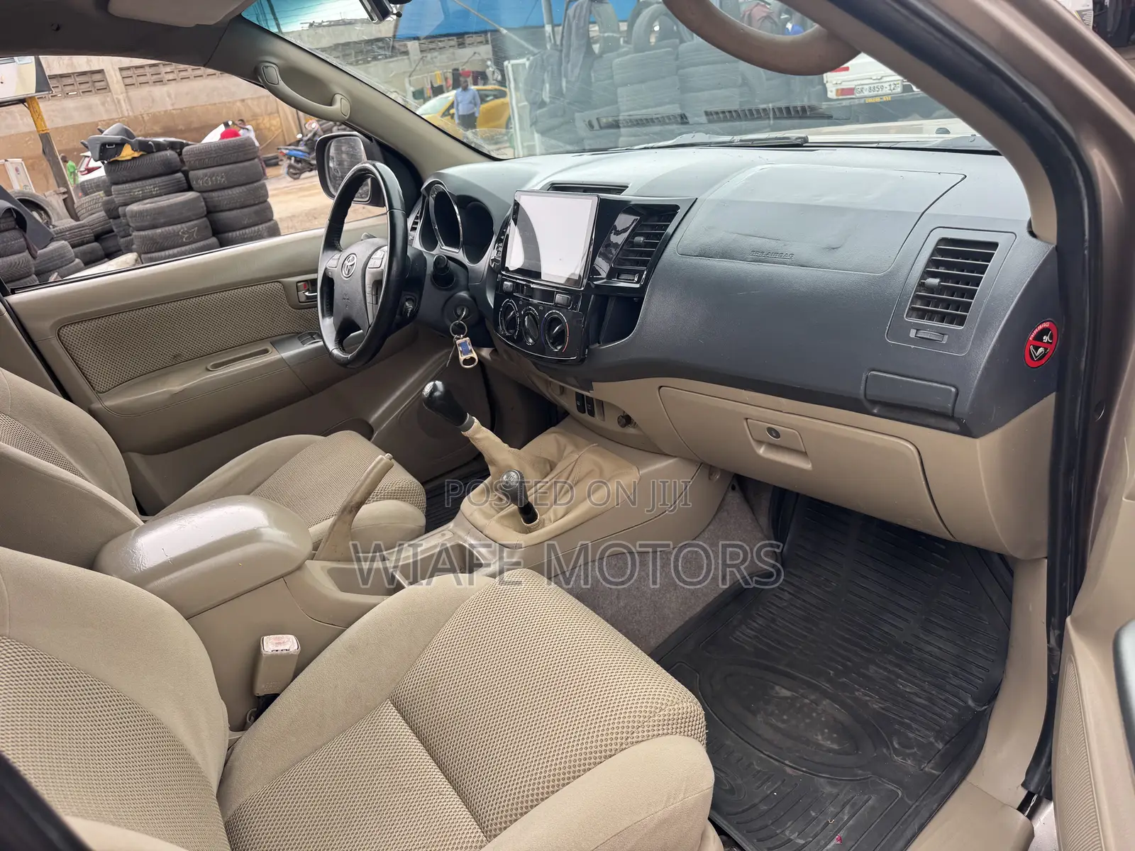 Toyota Fortuner 2.5 D AWD 2010 Gold