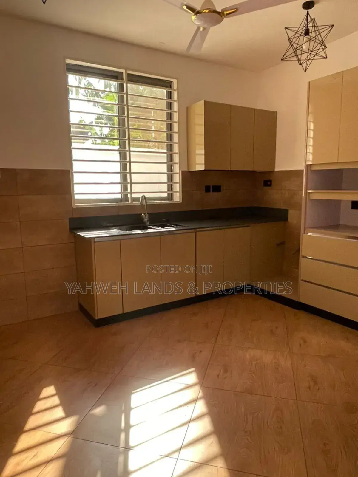 3bdrm House in Spintex for rent