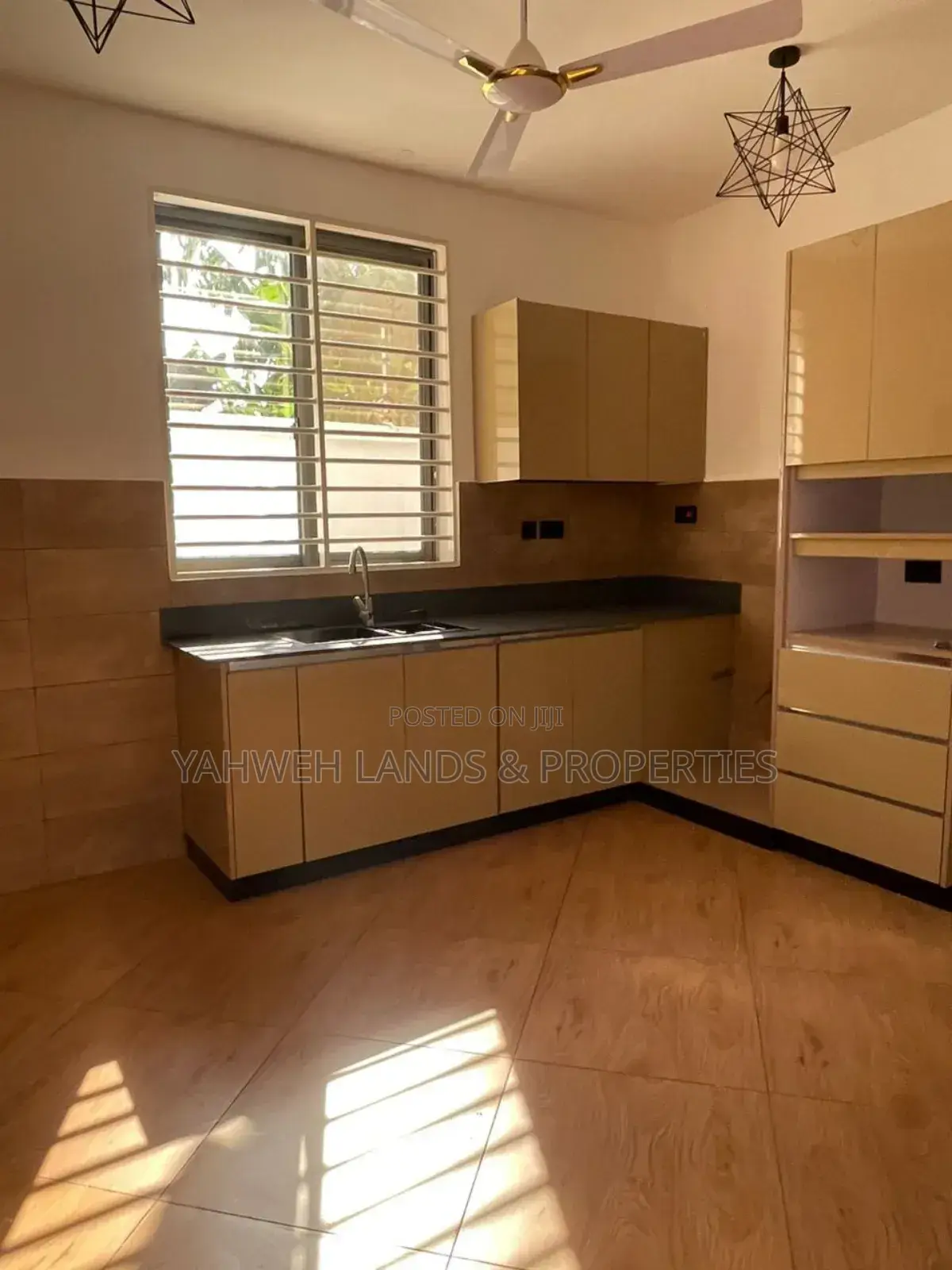 3bdrm House in Spintex for rent