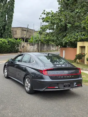 Hyundai Sonata SE 2021 Gray