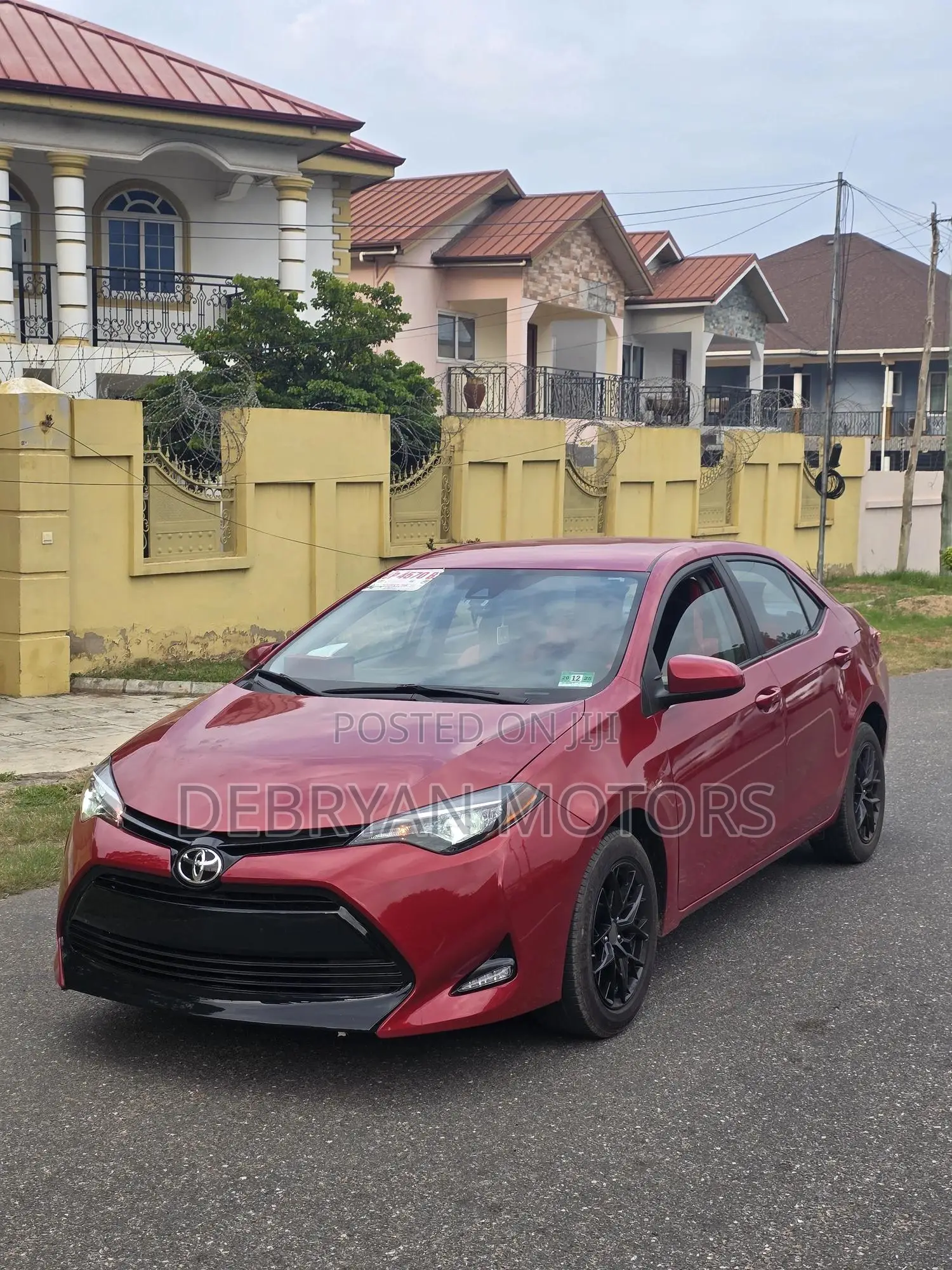Toyota Corolla LE 4dr Sedan (1.8L 4cyl CVT) 2017 Red