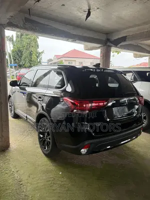 Mitsubishi Outlander GT AWC 2018 Black