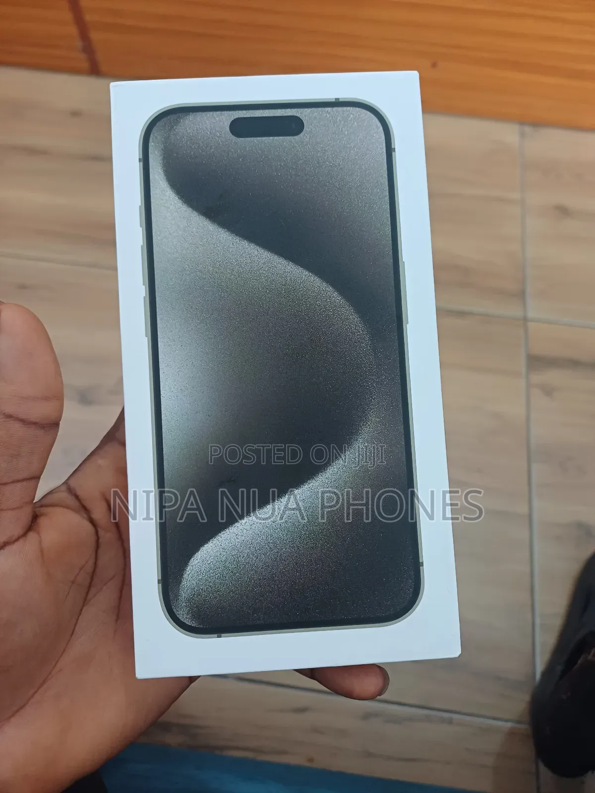 New Apple iPhone 15 Pro Max 256 GB Gold