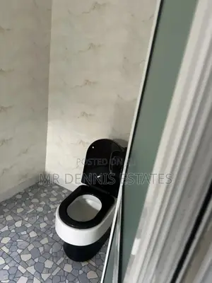 4bdrm House in Westhills Mall for rent