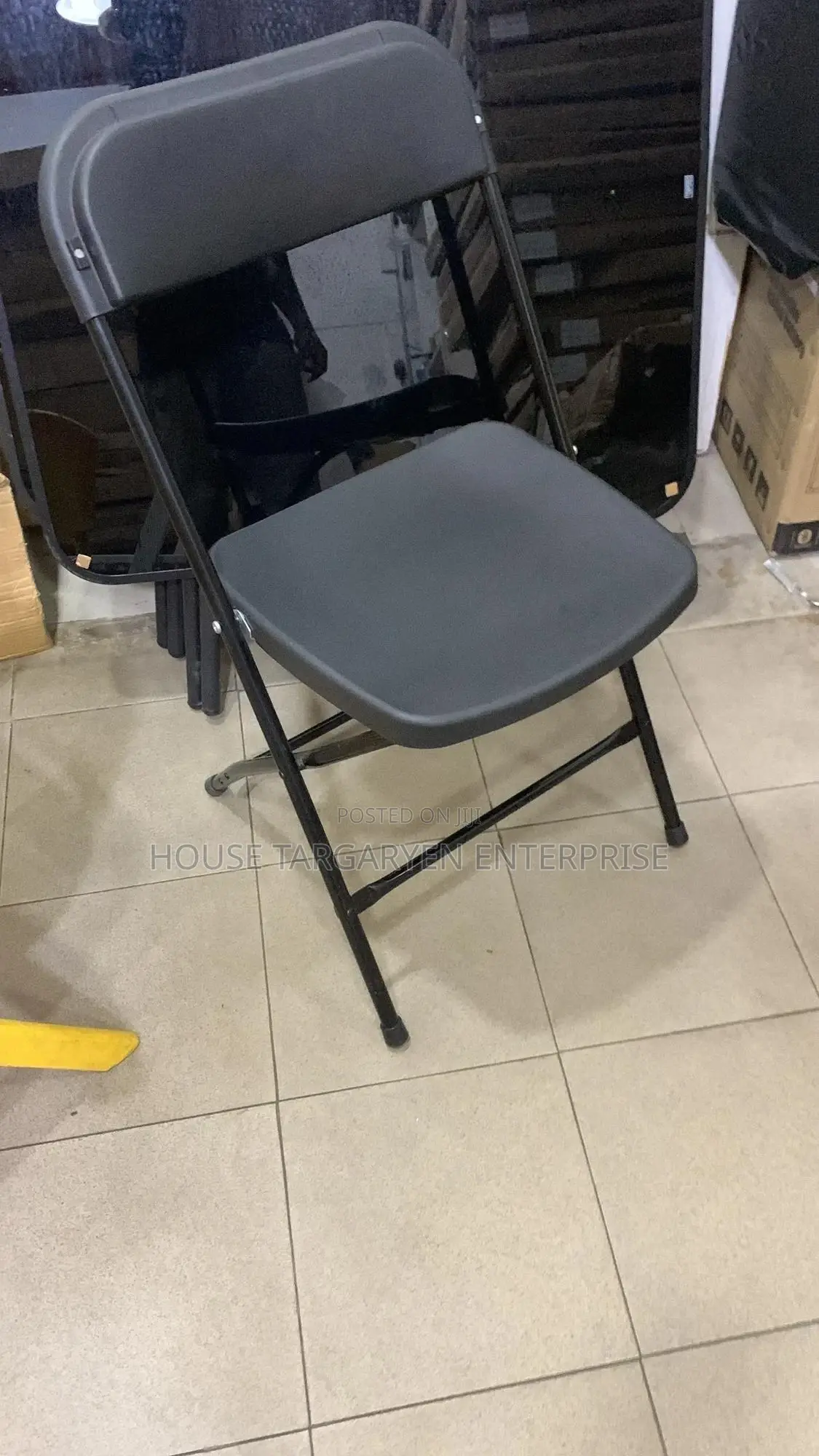 Flat Back Folding Chairs