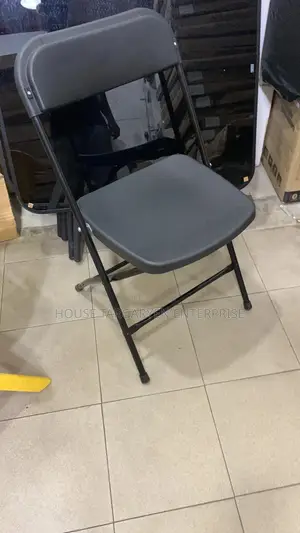 Flat Back Folding Chairs