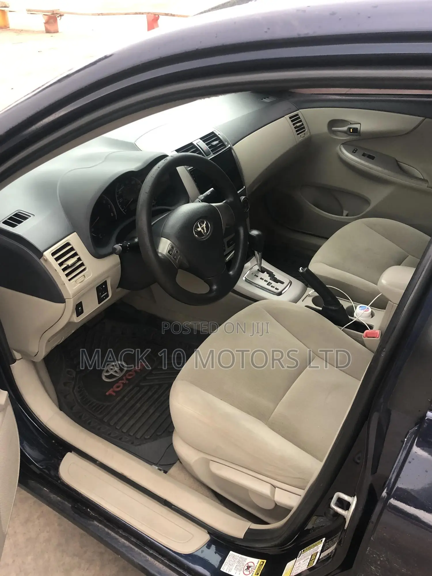 Toyota Corolla LE 4dr Sedan (1.8L 4cyl 4A) 2012 Blue