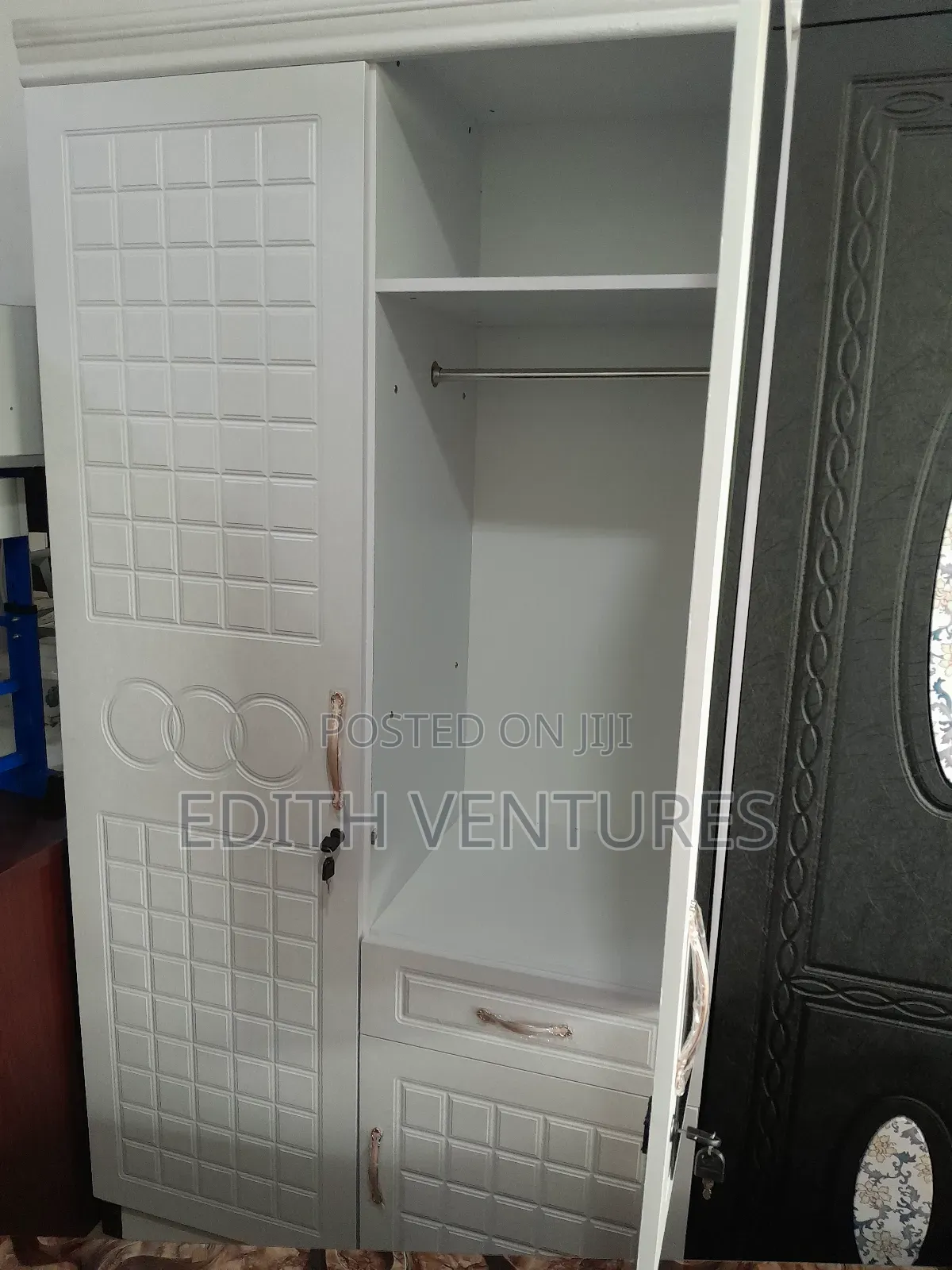Potted Wardrobe Double Door