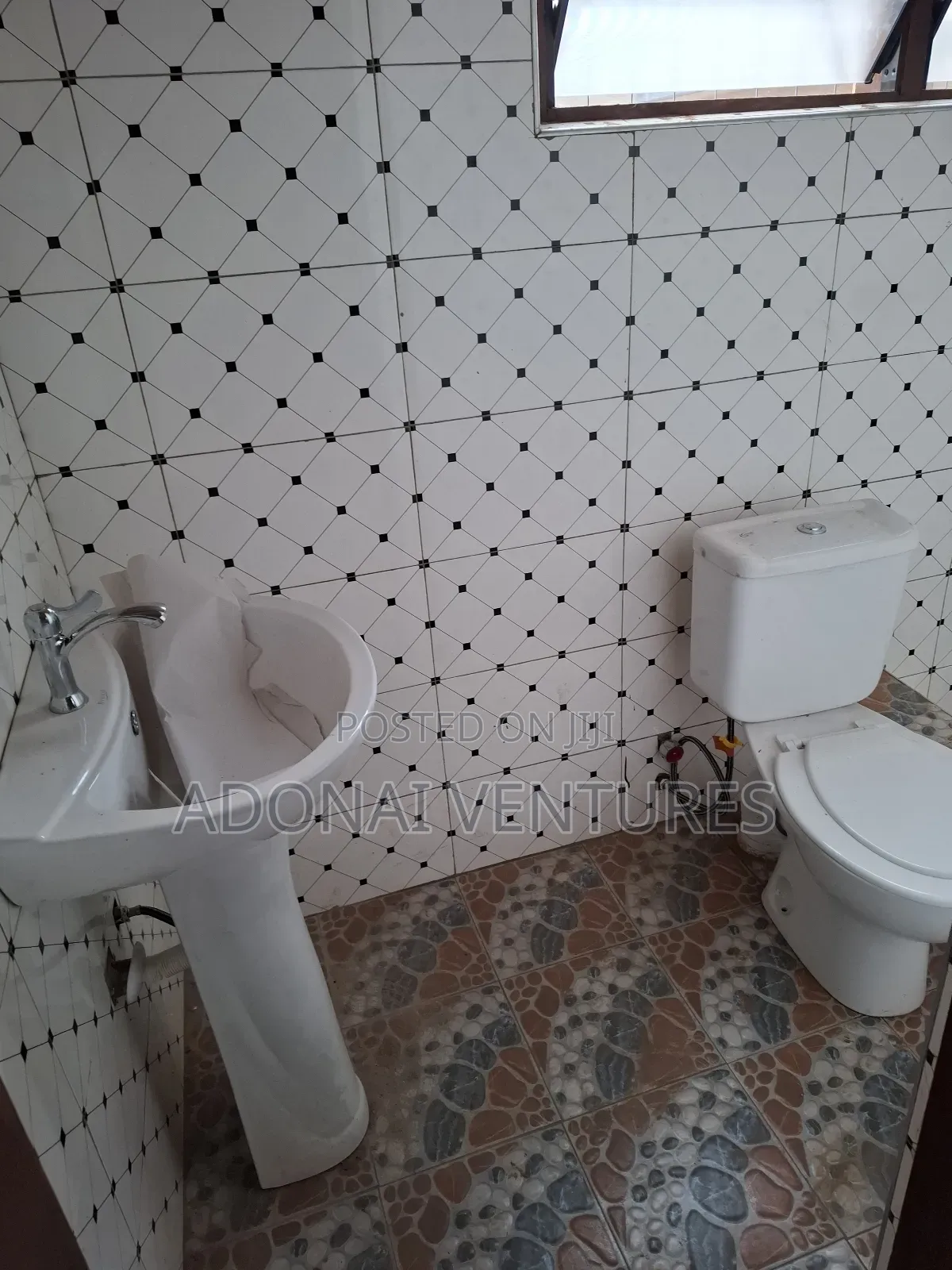 2bdrm House in Sokoban Ampayoo, Kumasi Metropolitan for rent