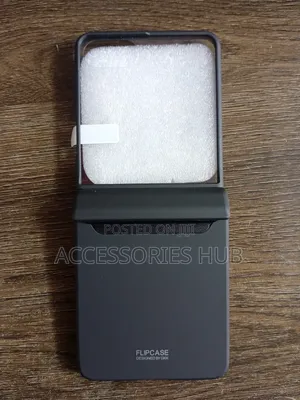 Z Flip 7 Case With A Hinge Cover