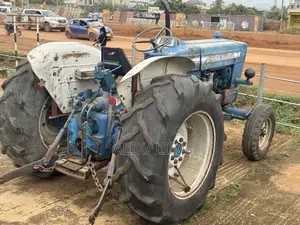 Ford Tractor 5000