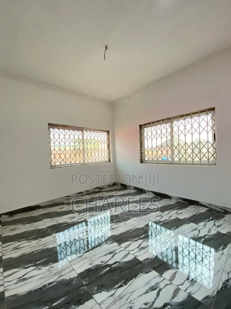 Furnished 3bdrm Apartment in Community 18, Baatsona Total for sale