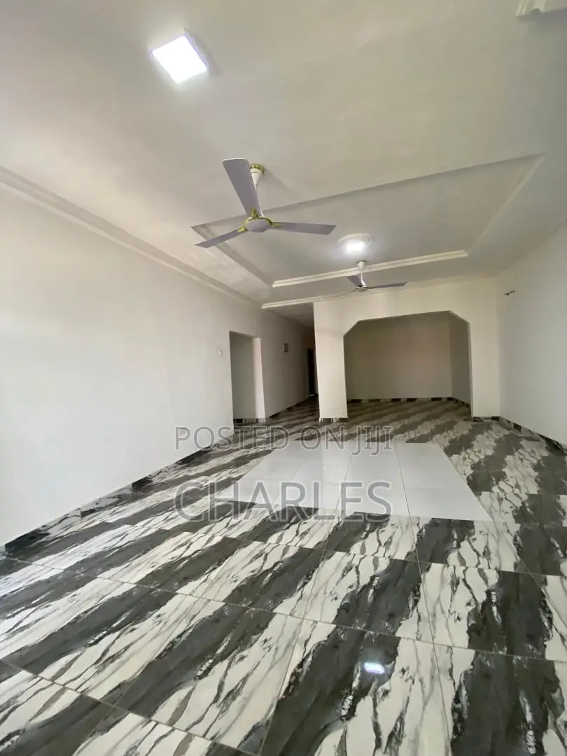 Furnished 3bdrm Apartment in Community 18, Baatsona Total for sale