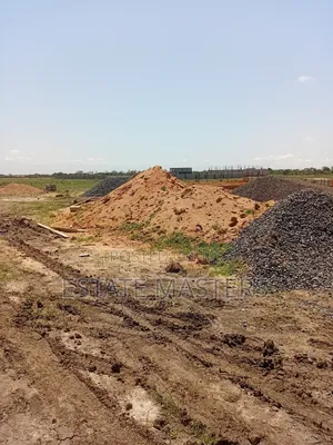 Flat Land: Titled Lands Available