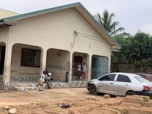 4bdrm House in Choice, Weija for sale