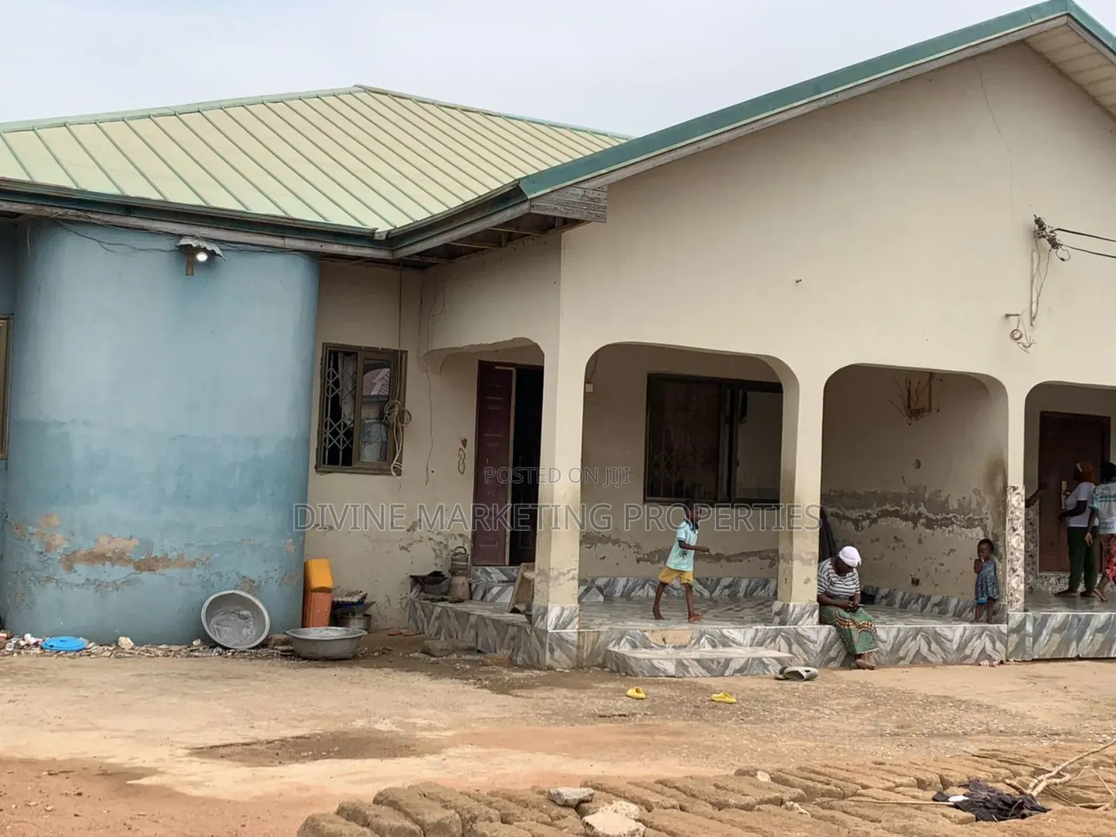 4bdrm House in Choice, Weija for sale