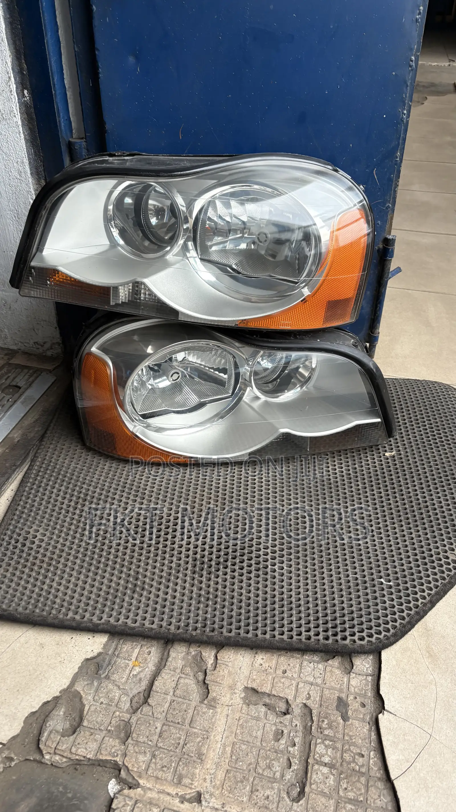 Volvo Xc90 Headlight 2000,2001,2002,2003,2004,2005,2006