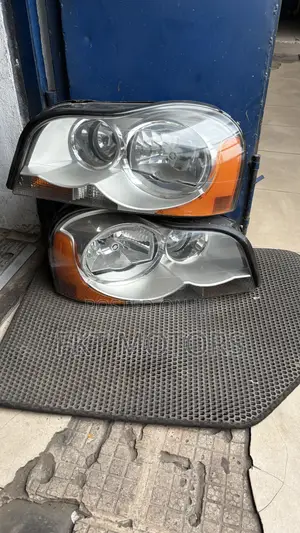 Volvo Xc90 Headlight 2000,2001,2002,2003,2004,2005,2006