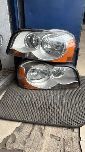 Volvo Xc90 Headlight 2000,2001,2002,2003,2004,2005,2006