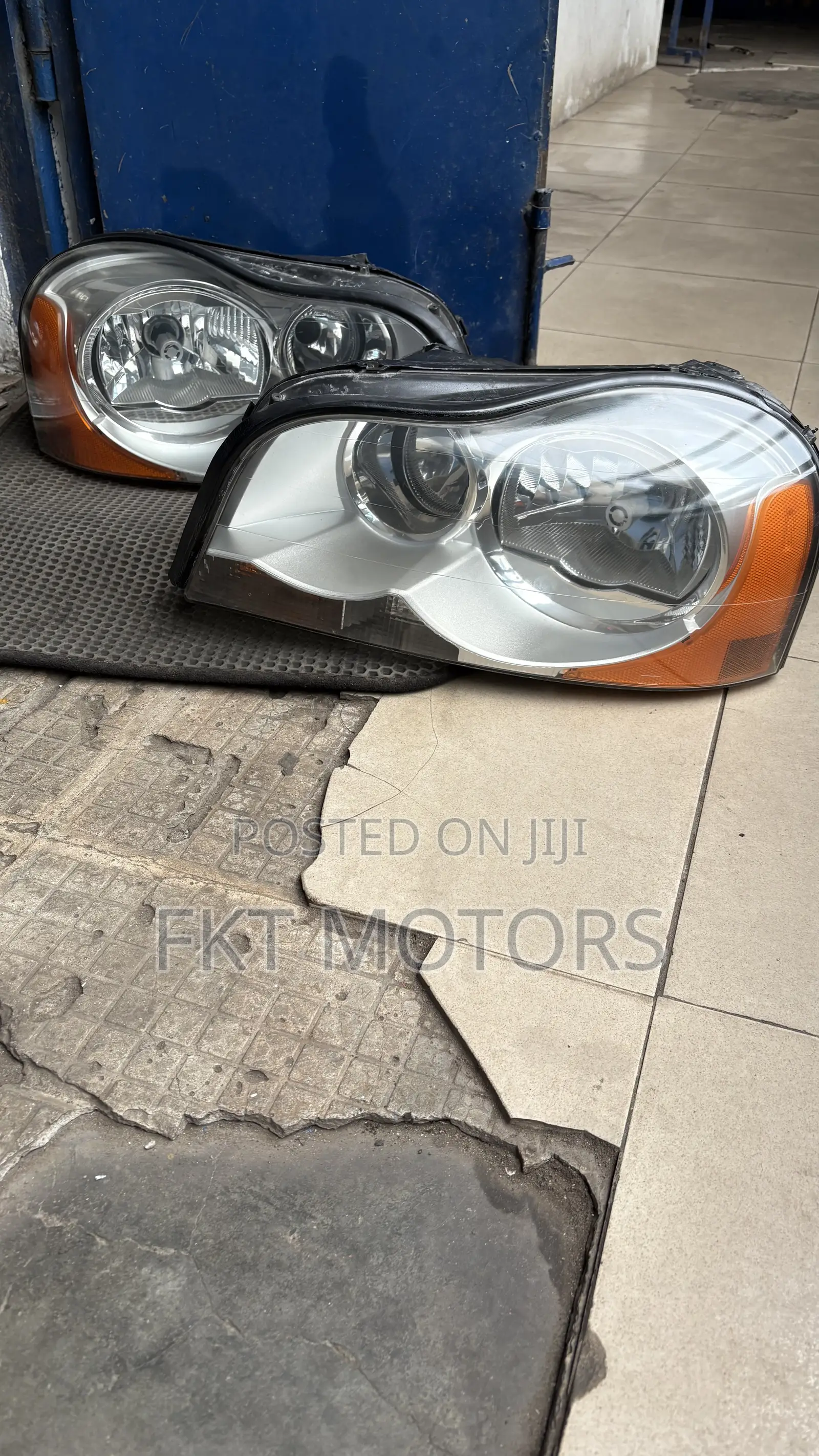 Volvo Xc90 Headlight 2000,2001,2002,2003,2004,2005,2006