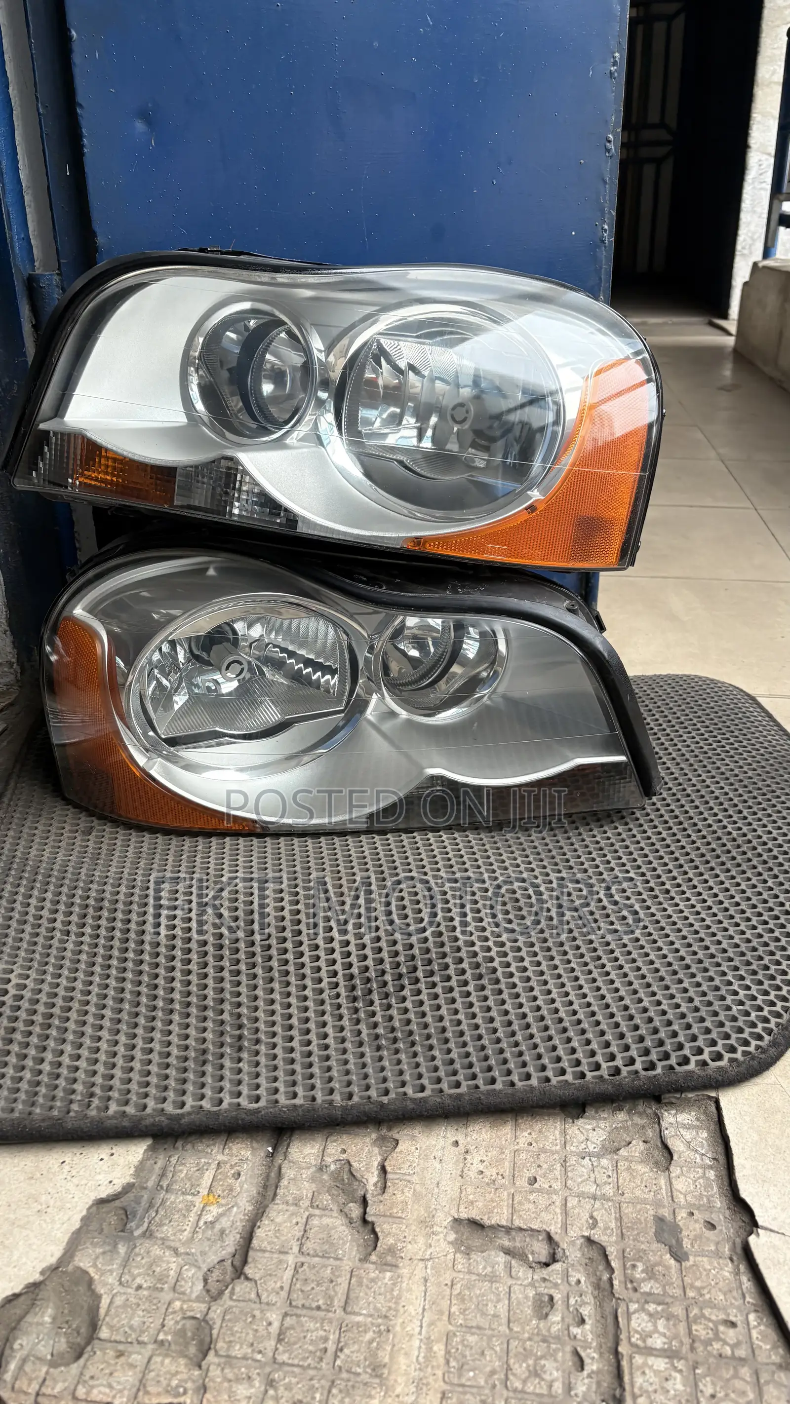 Volvo Xc90 Headlight 2000,2001,2002,2003,2004,2005,2006