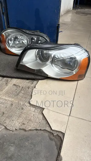 Volvo Xc90 Headlight 2000,2001,2002,2003,2004,2005,2006