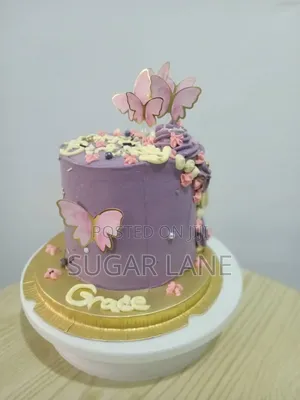 Customised Cakes/Character Cakes