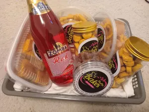 Cakes/Pastries