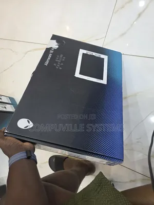 Photo - New Laptop Dell Alienware 18 Area-51 32GB Intel Core Ultra 9 SSD 1T