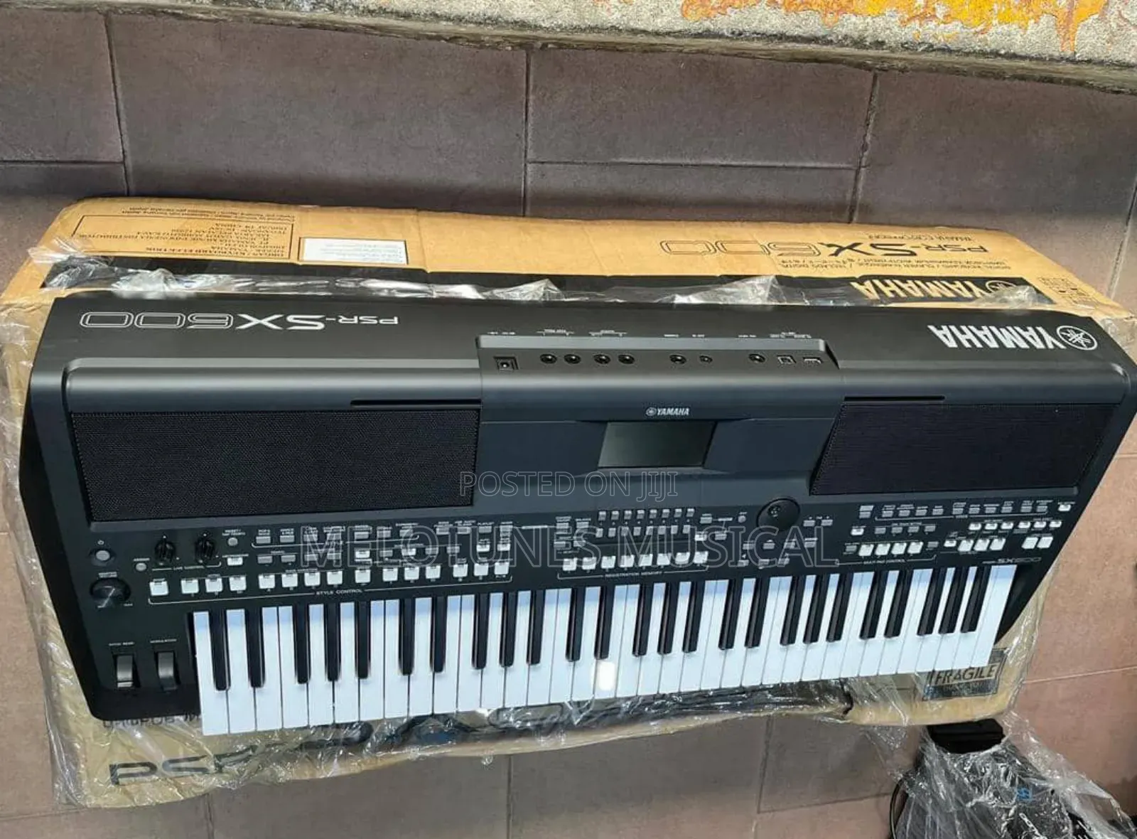 Yamaha PSR-Sx600 Digital Workstation Keyboard