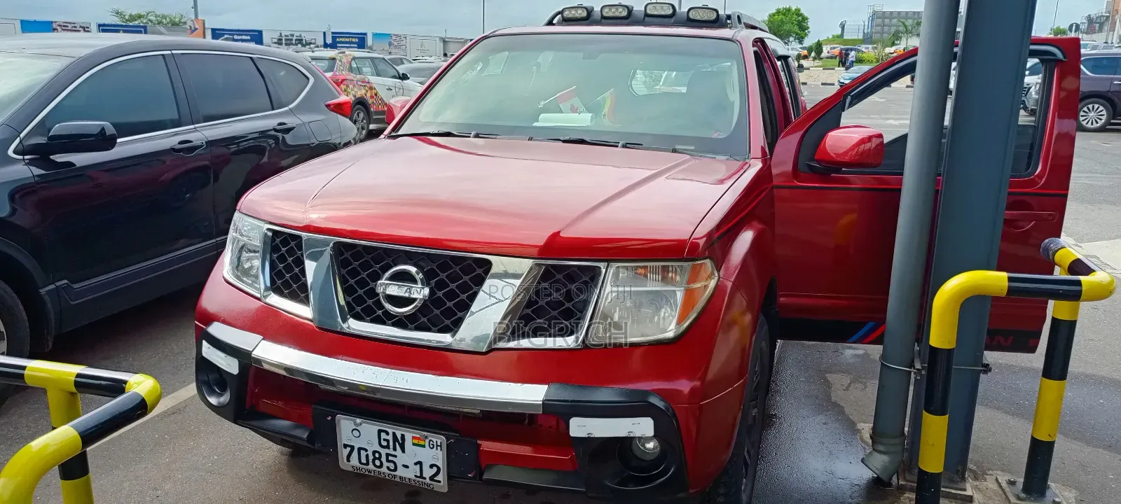 Nissan Pathfinder LE 2005 Burgundy