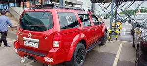 Nissan Pathfinder LE 2005 Burgundy