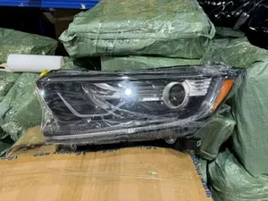 Photo - Honda CRV/Cr-v 2017,2018,2019 Headlight/Light