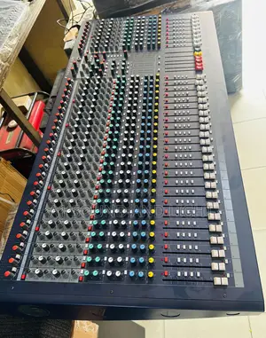 Soundcraft Lx9- 32 Channel Live Audio Mixer