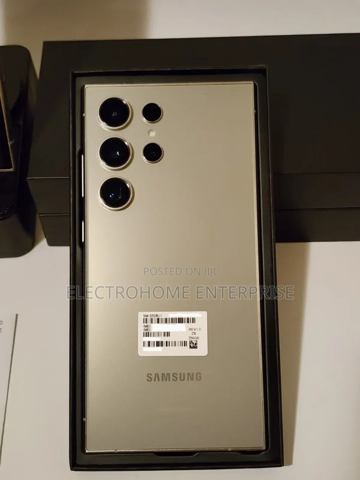 New Samsung Galaxy S24 Ultra 256 GB Gold