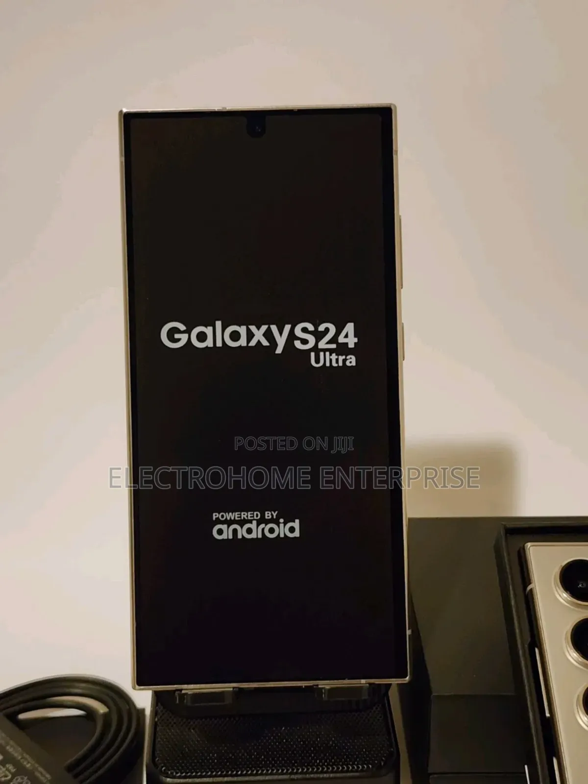 New Samsung Galaxy S24 Ultra 256 GB Gold