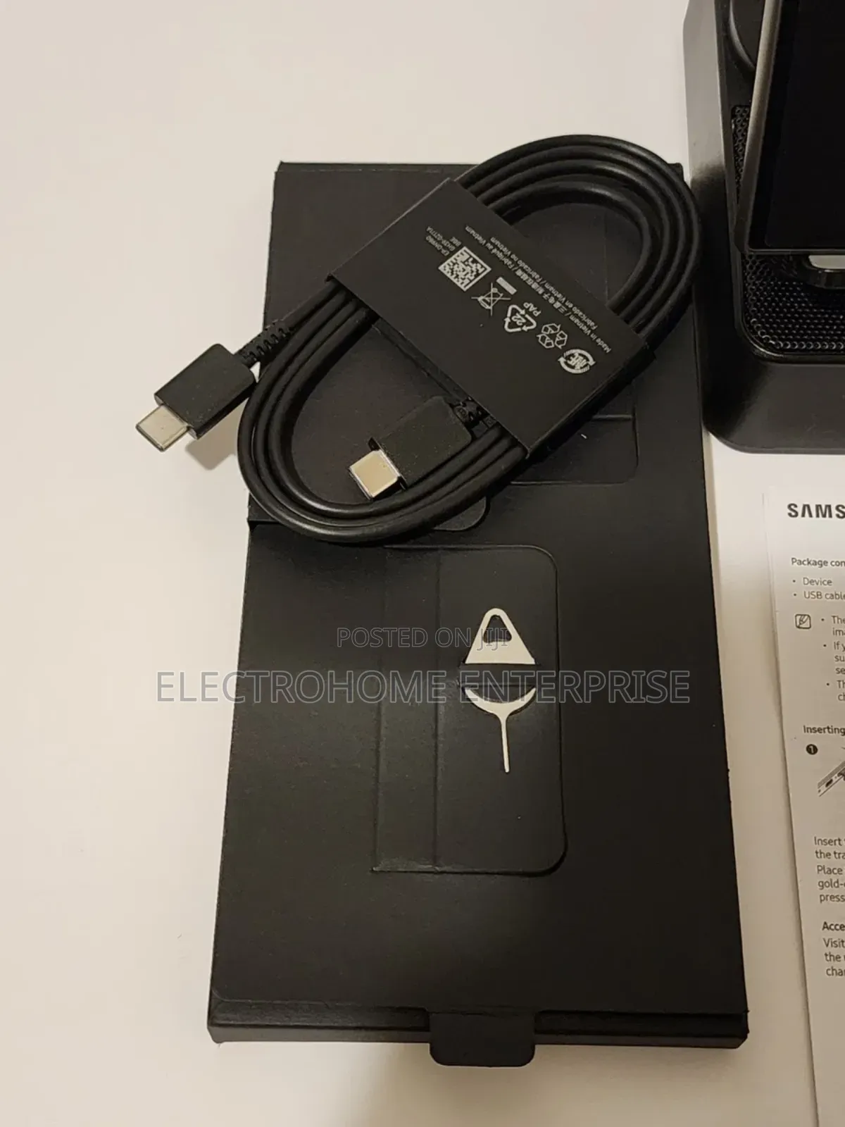 New Samsung Galaxy S24 Ultra 256 GB Gold
