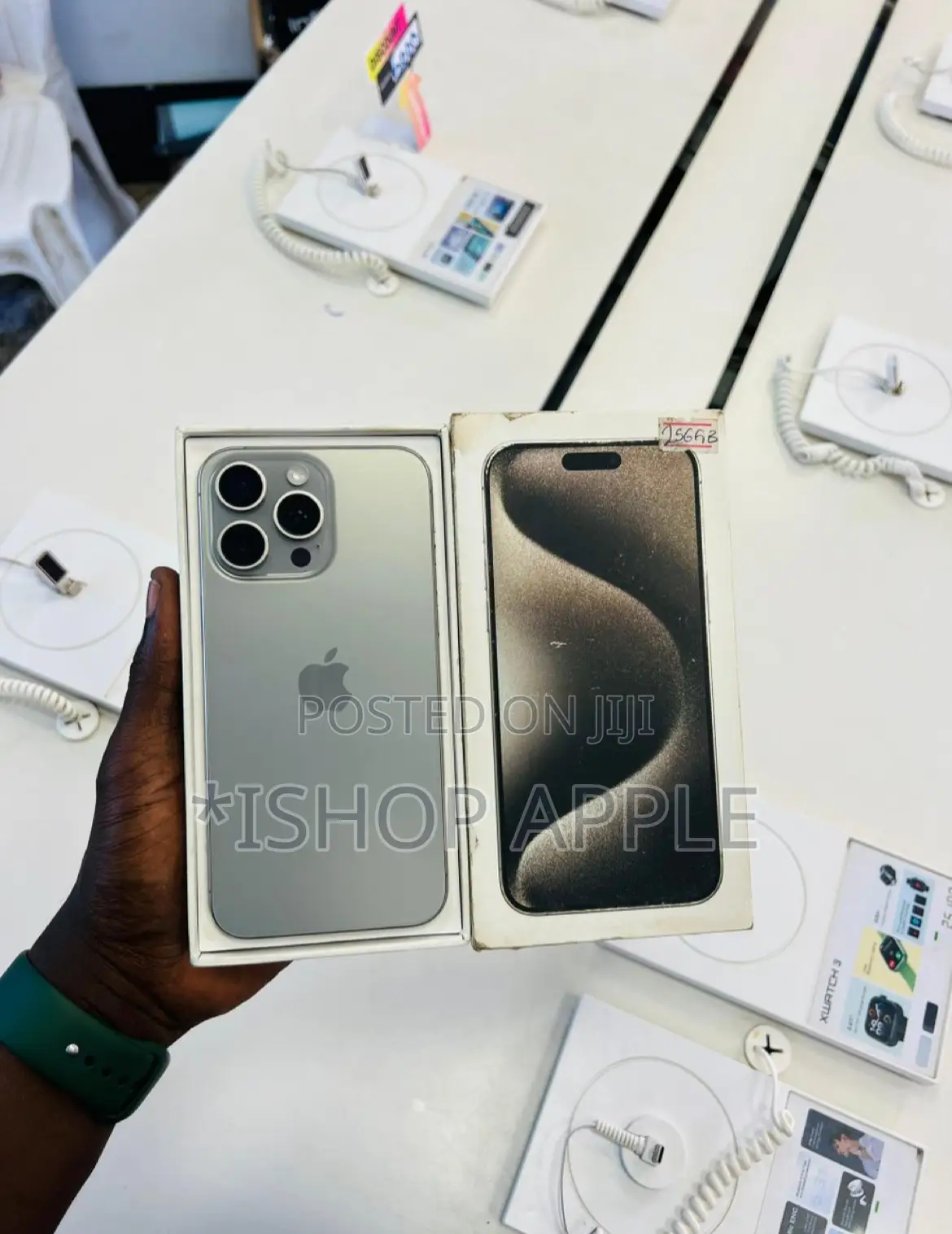 Apple iPhone 15 Pro Max 256 GB