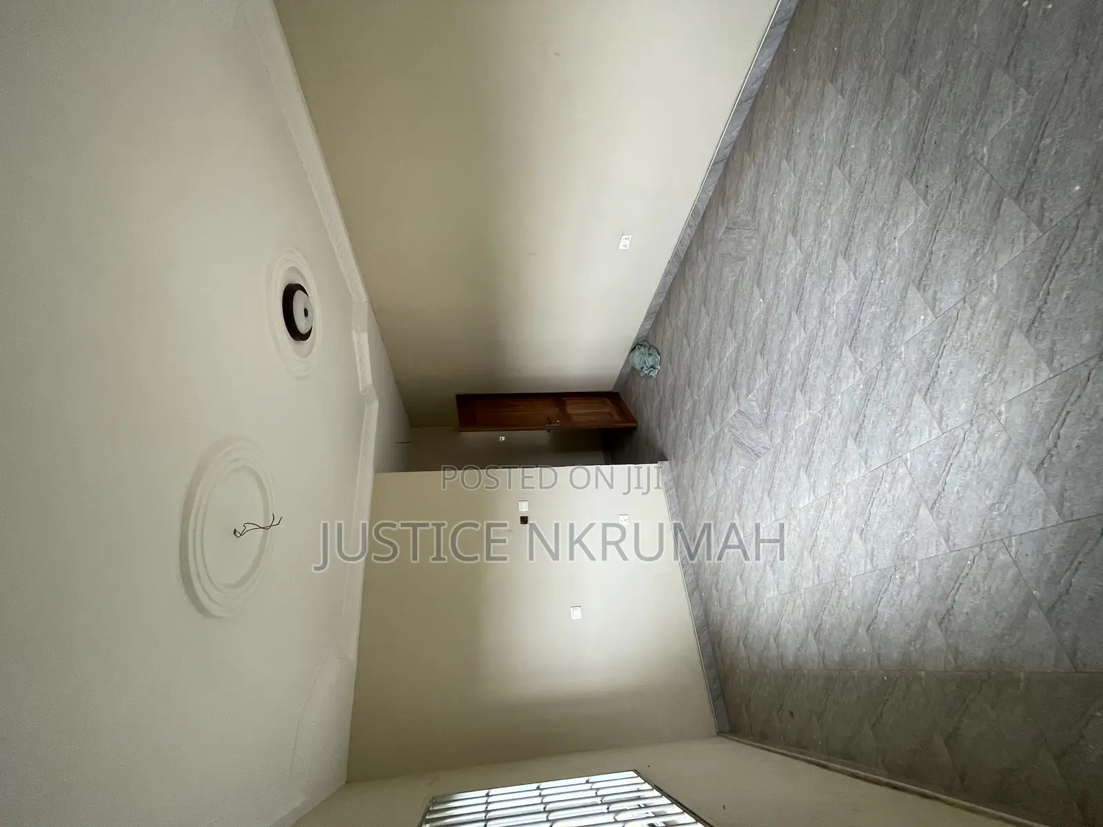 2bdrm Apartment in Mr Justice Estate, Bortiano for rent