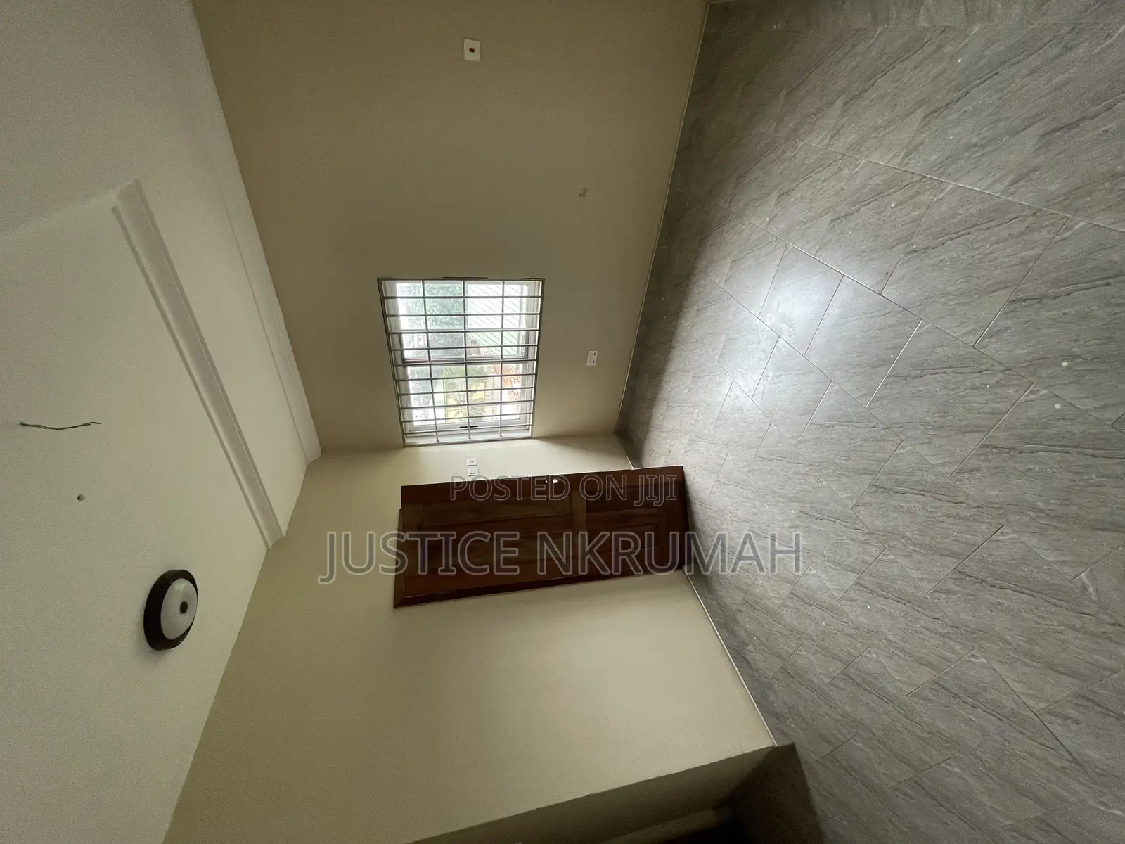2bdrm Apartment in Mr Justice Estate, Bortiano for rent