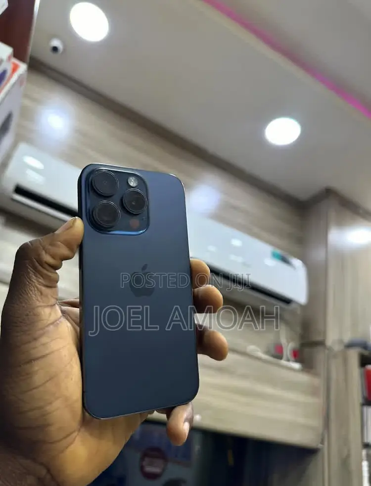 New Apple iPhone 15 Pro Max 256 GB Blue