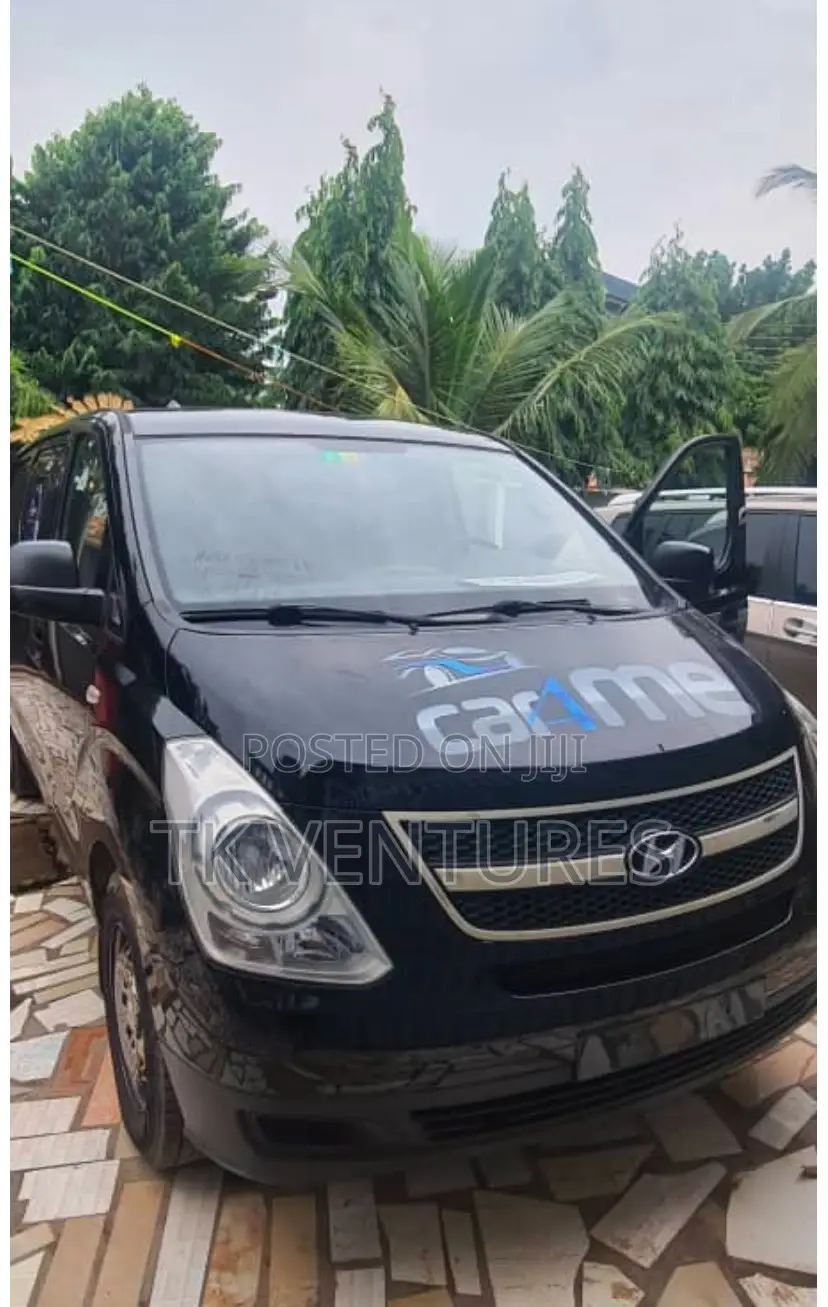 Hyundai H1 2009 Black