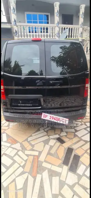 Hyundai H1 2009 Black